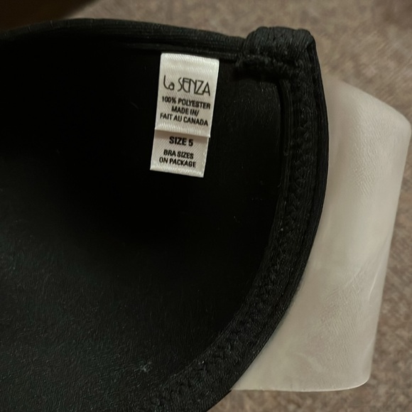 La Senza clear wing strapless, backless bra - Picture 2 of 5